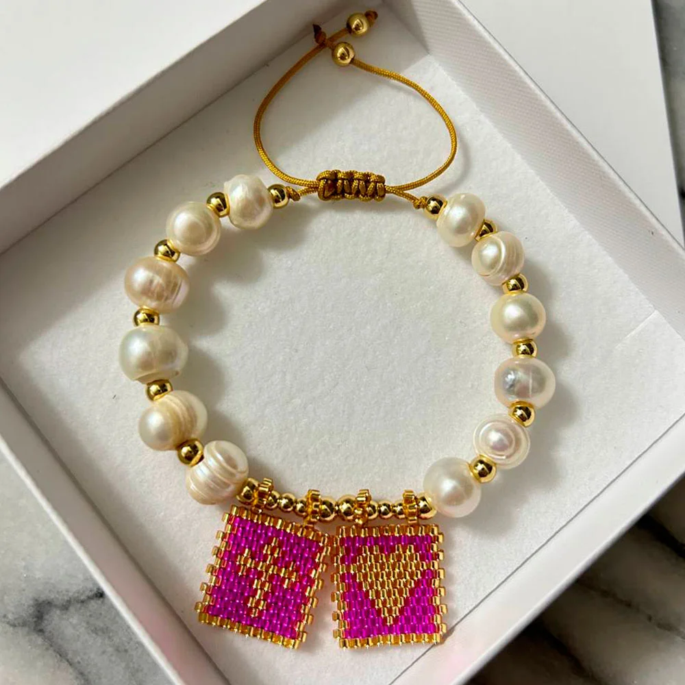 Pearls Bracelet Fuchsia